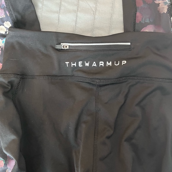 The warm up leggings size xs - Picture 4 of 5